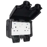 H-BWS132S Niglon 2G DP Switched Socket IP66