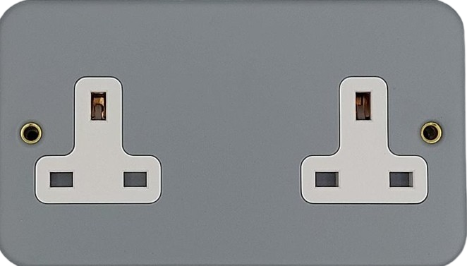 MS132 Niglon Metal Clad 13A 2g Unswitched  Socket