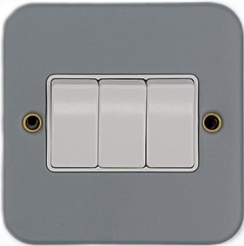 MSP632 Niglon Metal Clad 3 gang Switch