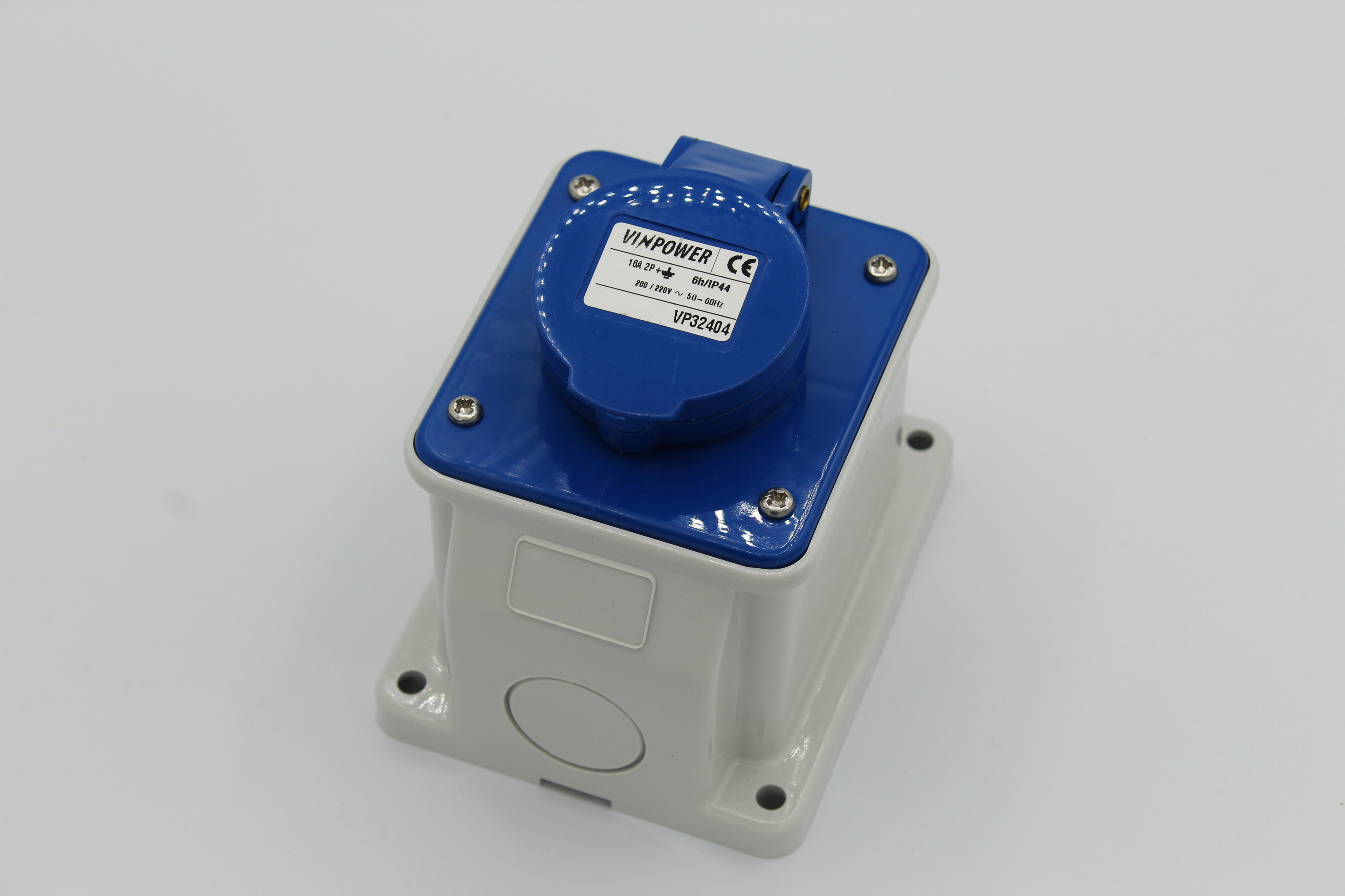 VP32404 - 16A 3P 220V