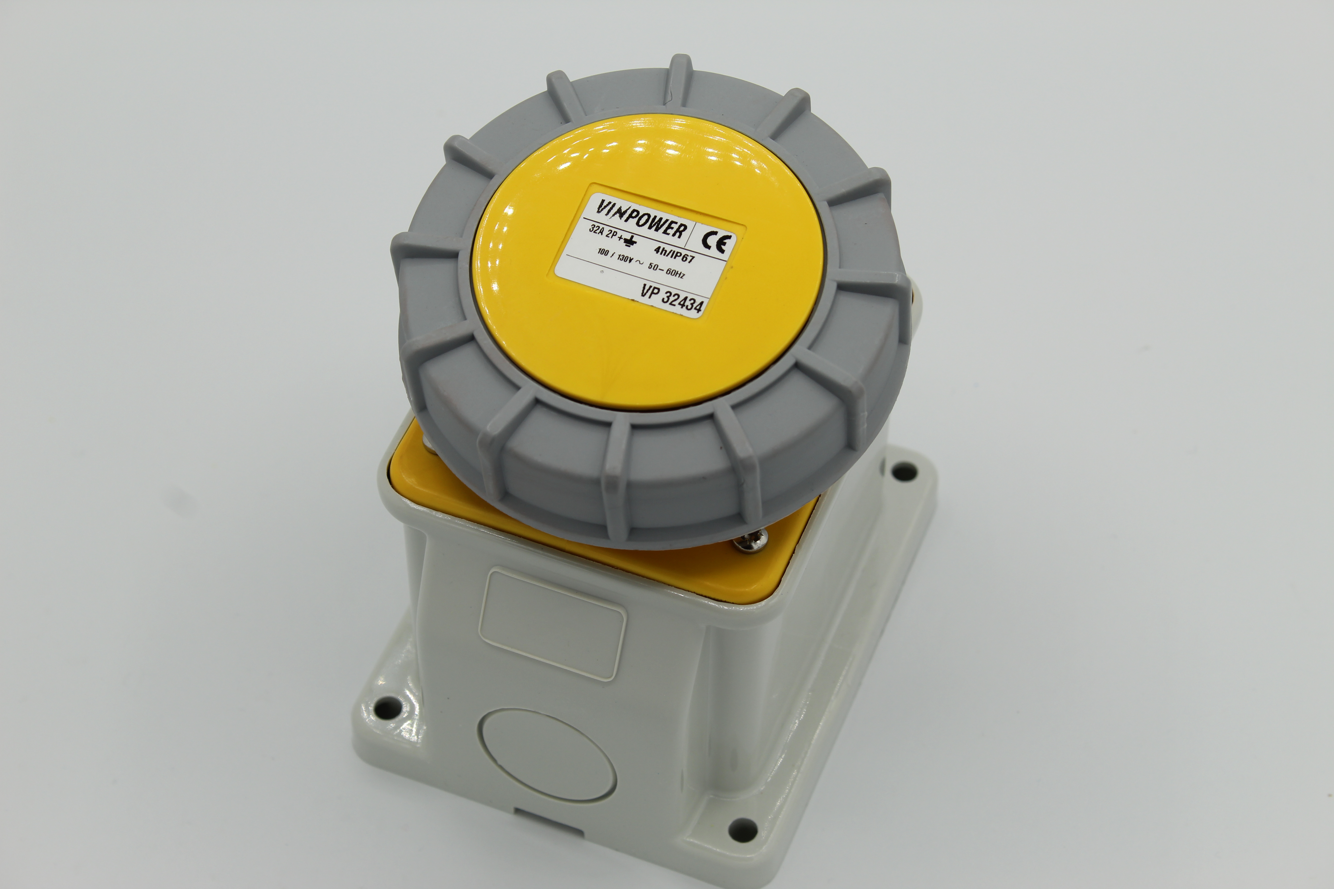 VP32434 - 32A 3P 110V